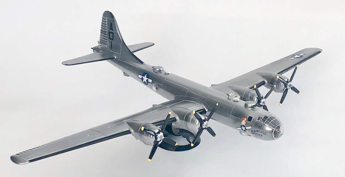 1:120 Scale WWII Bomber Plastic Model Kit X58169