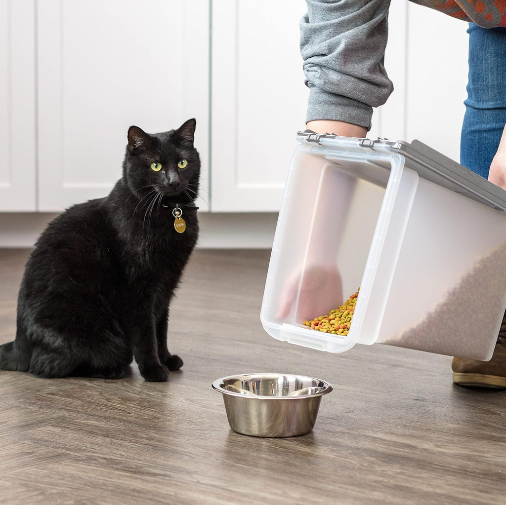 Dog Food Storage Container Up to 10 lbs M581