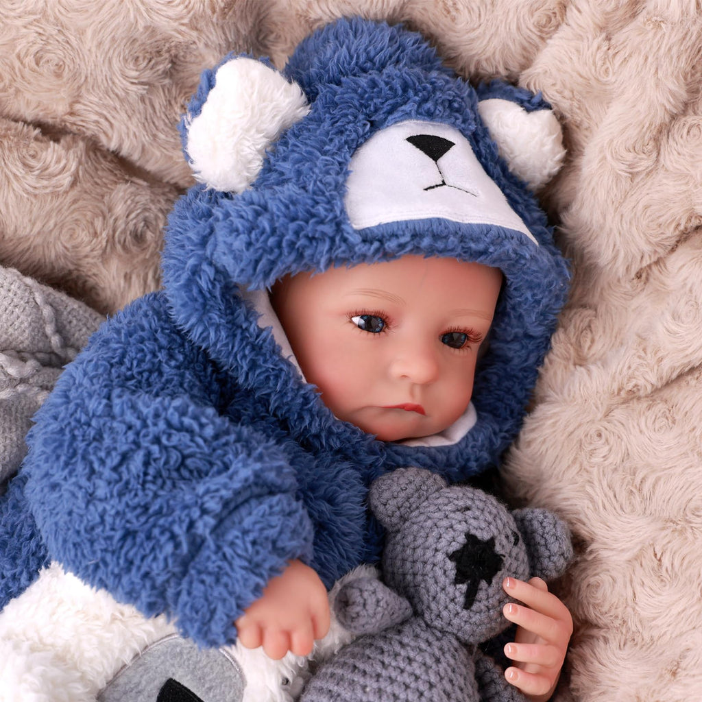 17 Inch Lifelike Reborn Baby Dolls Boy with Play Accessories O78815